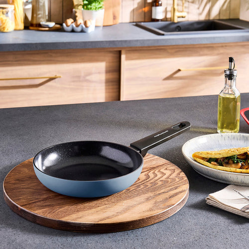 20cm Recycled Aluminium Frying Pan - Blue
