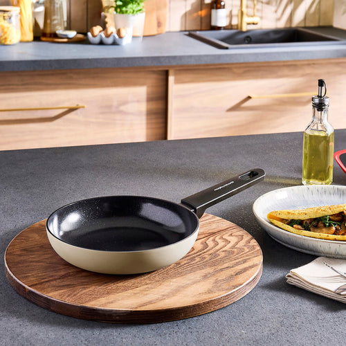 20cm Recycled Aluminium Frying Pan - Cream