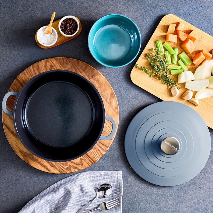 24cm Cast Aluminium Casserole Dish - Blue