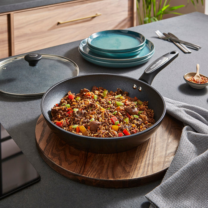 28cm Forged Aluminium Ceramic Lidded Frying Pan