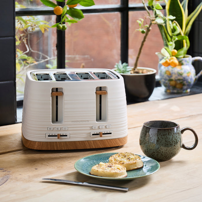 Clay 4-Slice White Toaster - China Clay