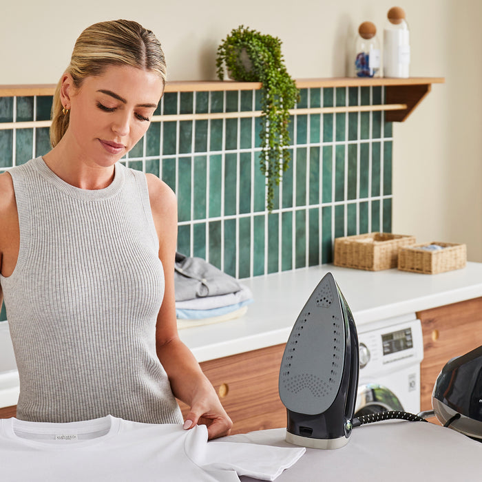 EasySteam+ 2400w Steam Generator Iron