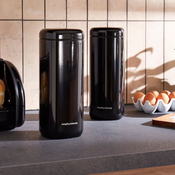 Morphy Richards cannisters om a kitchen counter