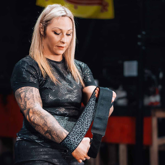 Medium Wrist Wraps, Dark Leo - IPF Approved – 30cm/60cm - Strength Shop