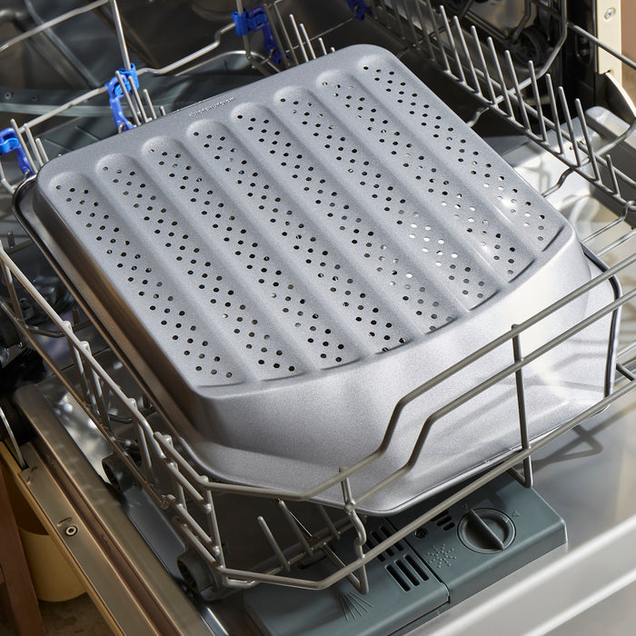 Crisper tray in the dishwasher