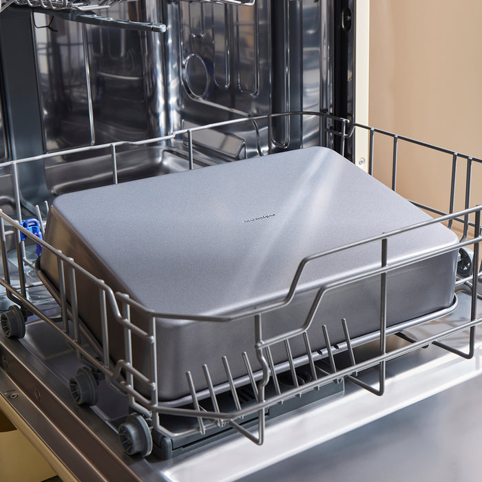 Roasting tin in the dishwasher