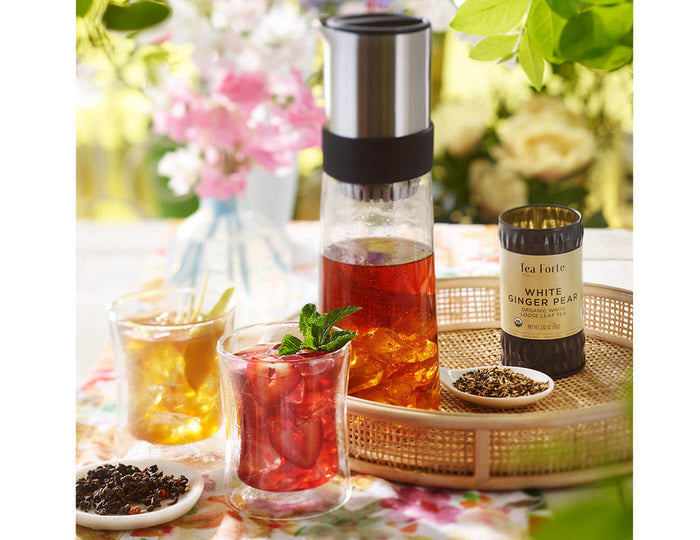 MAIN PDP | Tea jay Iced Tea maker with loose tea canister and POOM glasses of iced tea.