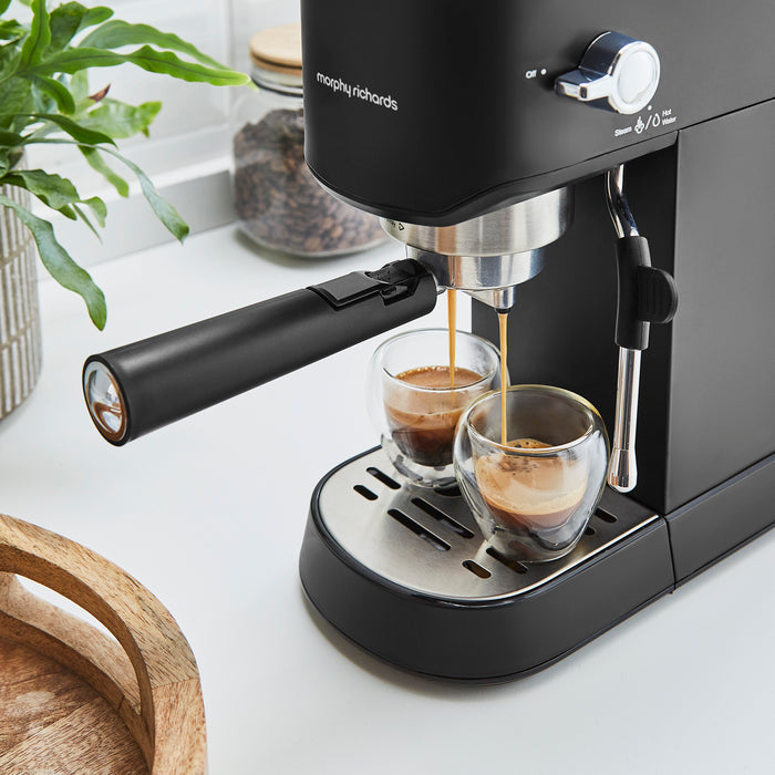 Traditional Compact Pump Espresso Coffee Machine - Black