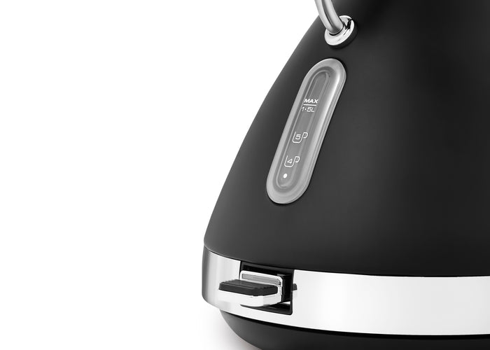 water indicator on black kettle