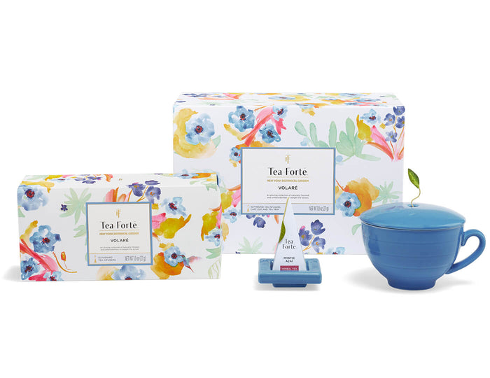 Volare Gift Set with all items shown in front of the gift box